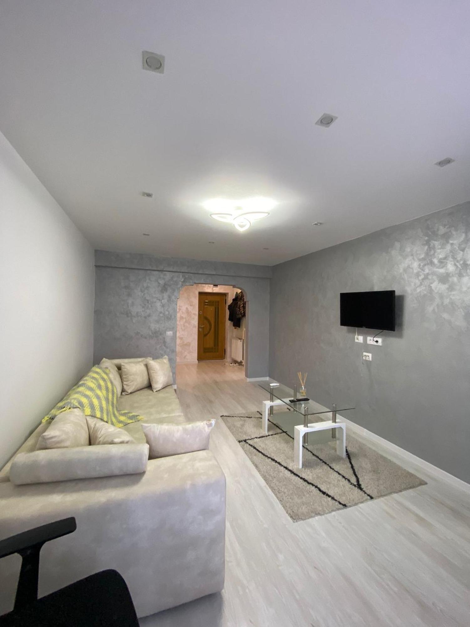 Sorinaapartament Targu Neamt Extérieur photo